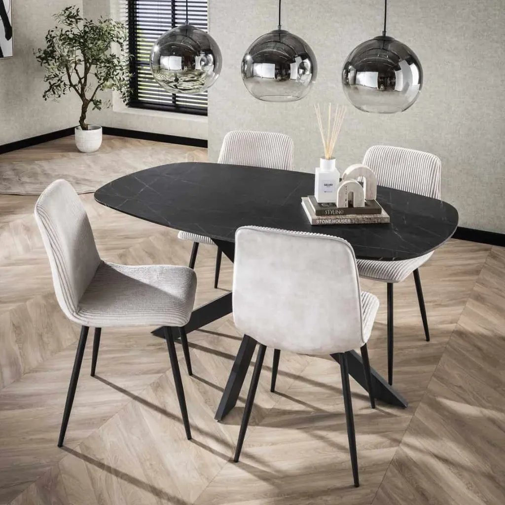 HUUS Eettafel Felena