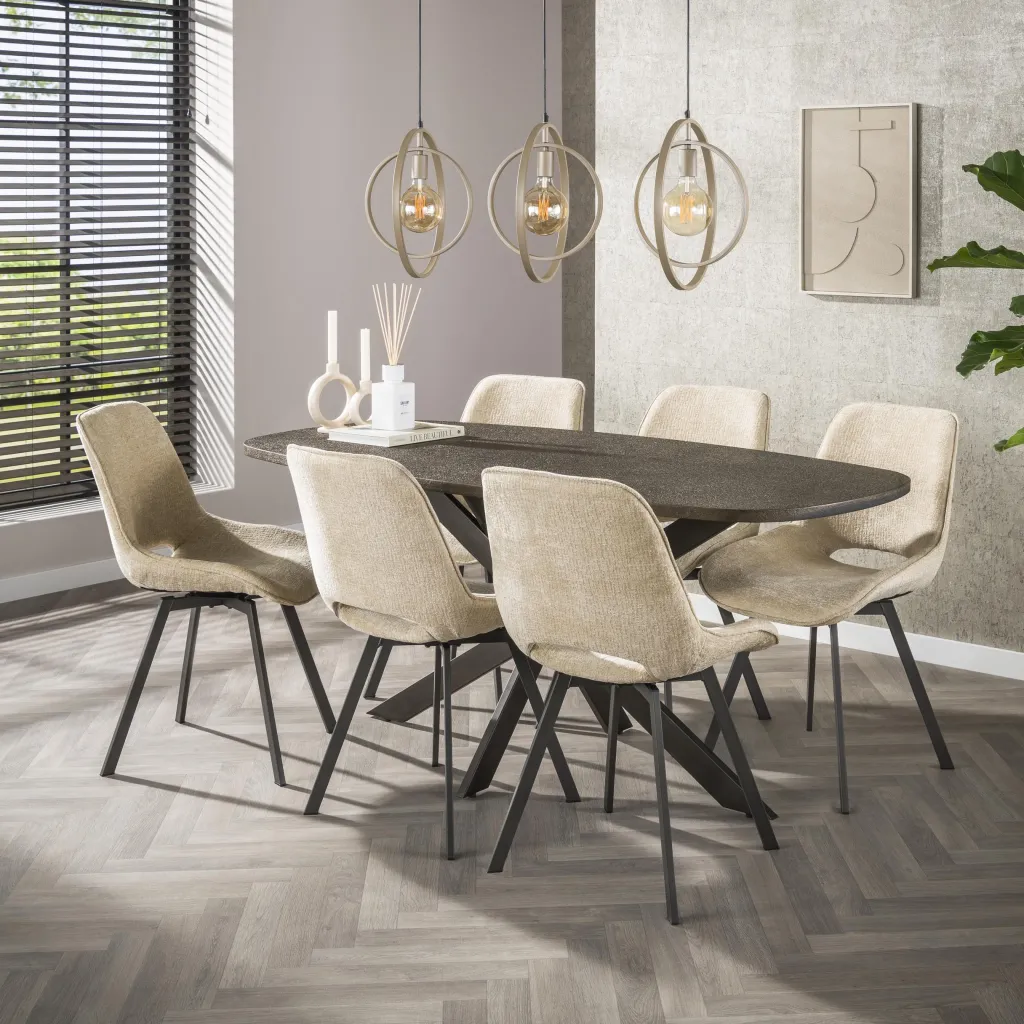 HUUS Eettafel Lucia