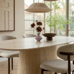 HUUS Eettafel Mara