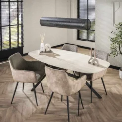 HUUS Eettafel Sofia