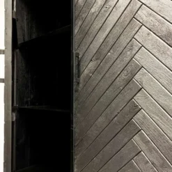 HUUS Kast Floor hoog