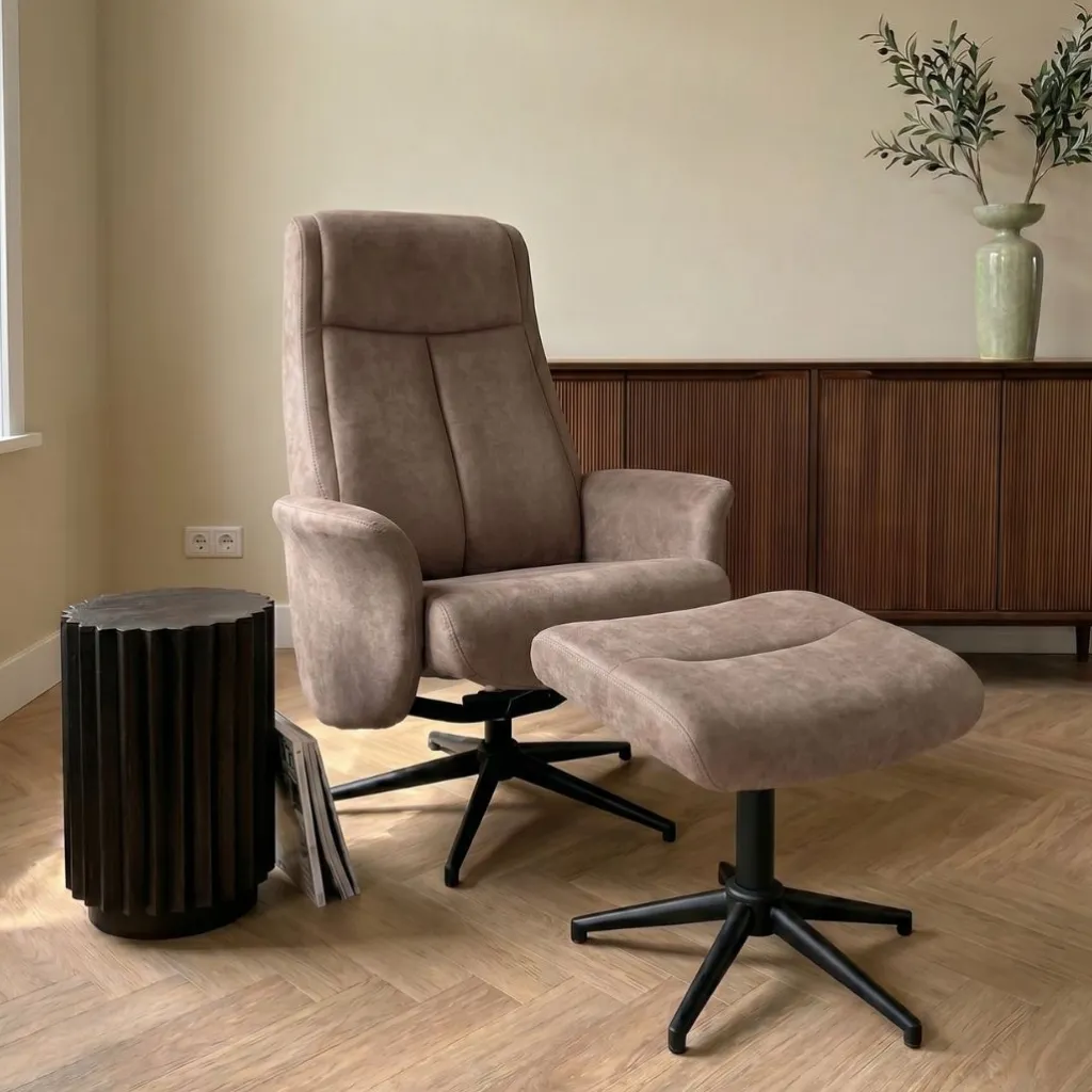 HUUS Relaxfauteuil Sam + Hocker